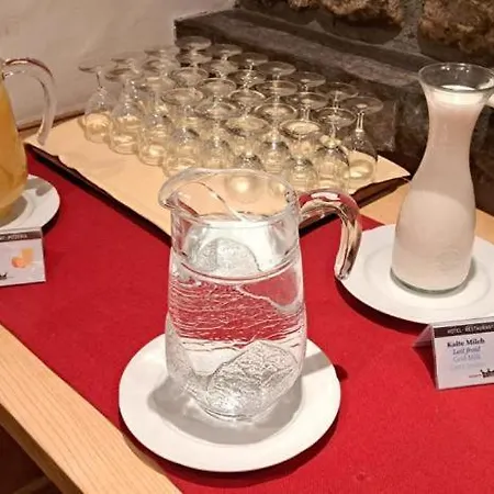 Ξενοδοχείο Victoria 3*