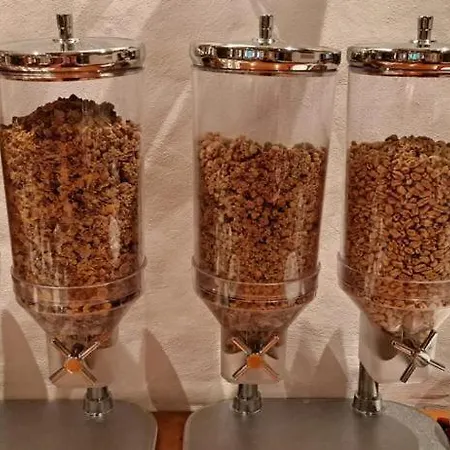 Victoria Ξενοδοχείο 3*