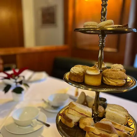 Hotel Victoria Gstaad