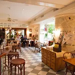 维多利亚运动酒店